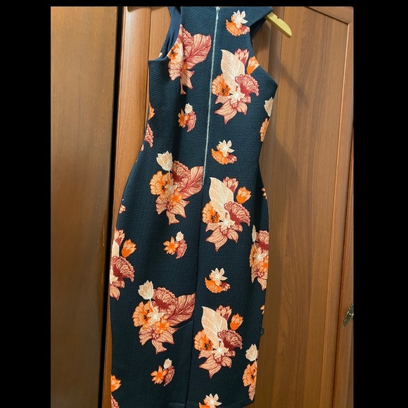 H&M Black Floral Dress Size 8 - Picture 2 of 2